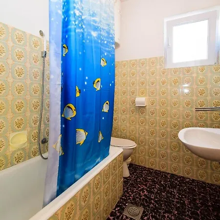 Komadina 1242 Apartment